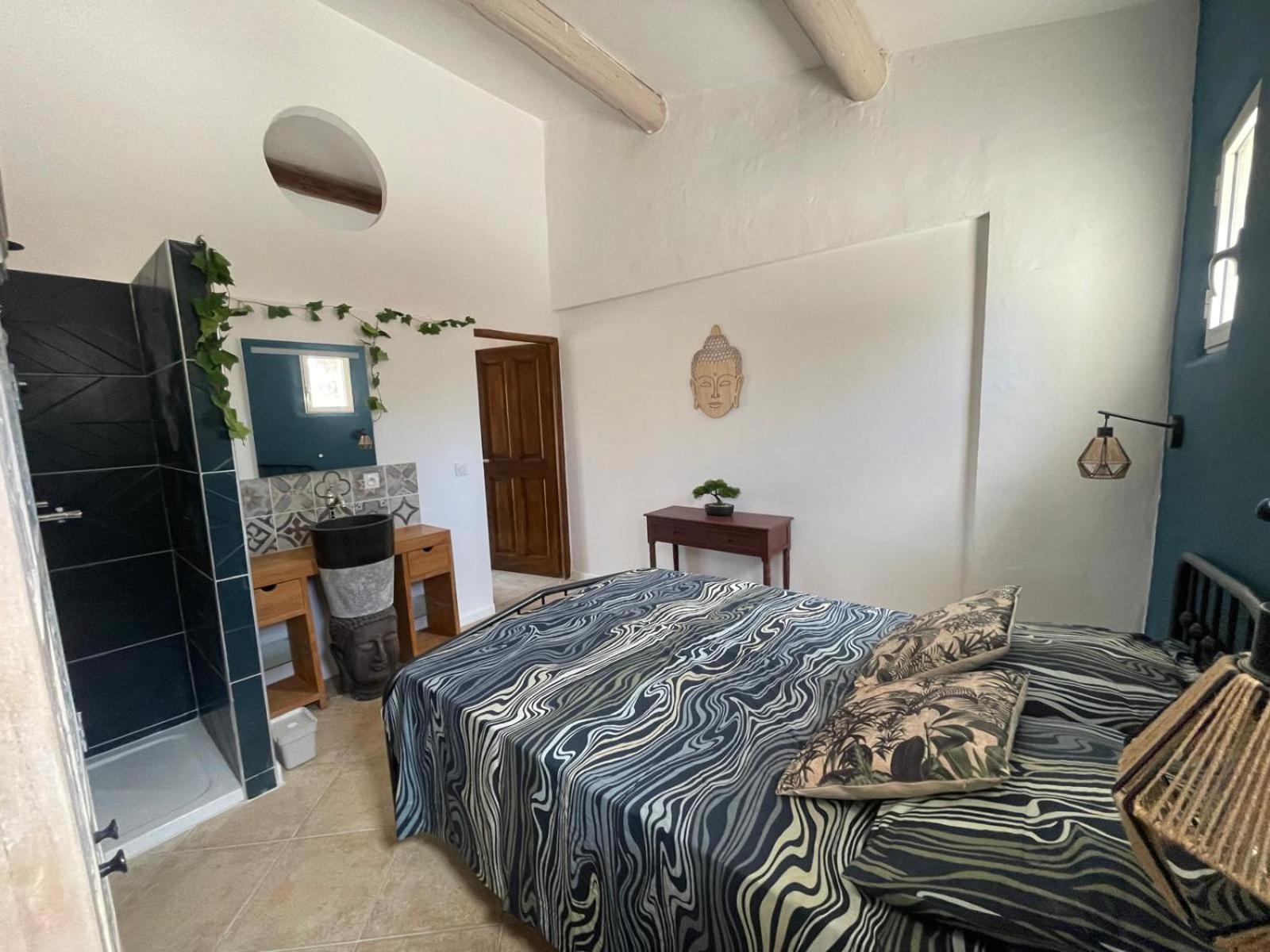 La Casa Bella Aparthotel Gignac-la-Nerthe Ngoại thất bức ảnh