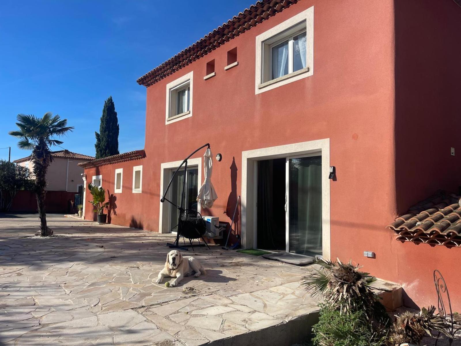 La Casa Bella Aparthotel Gignac-la-Nerthe Ngoại thất bức ảnh